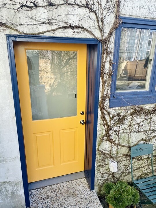 142 Garden-Unit -R in Cambridge, MA - Building Photo
