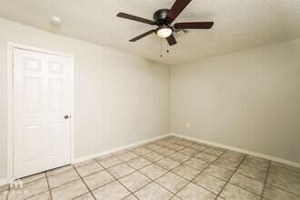 6009 Applegate Dr in Spring Hill, FL - Building Photo - Building Photo