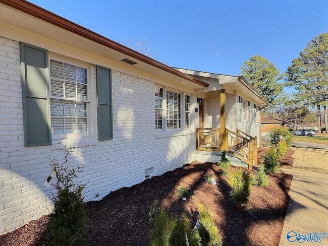 3406 Oakmont Ave NW in Huntsville, AL - Building Photo - Building Photo