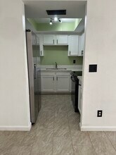 7521 N 47th Ln, Unit Orangewood Townhomes in Glendale, AZ - Building Photo - Building Photo