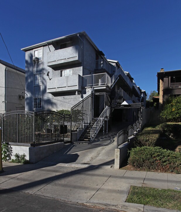 400 Avenue 57 in Los Angeles, CA - Building Photo