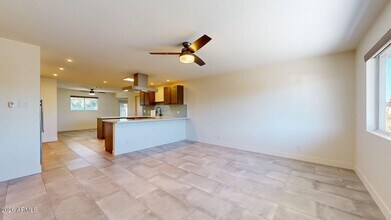 719 W Parkway Blvd in Tempe, AZ - Building Photo - Building Photo