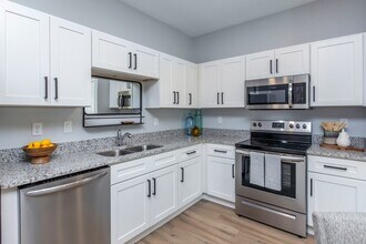 West Shire Ph 1 / West Shire Ph 2 in Ocala, FL - Foto de edificio - Building Photo