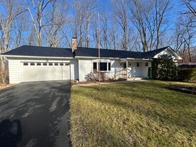643 Wiltshire Dr in State College, PA - Building Photo
