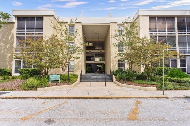 property at 2302 S Manhattan Ave