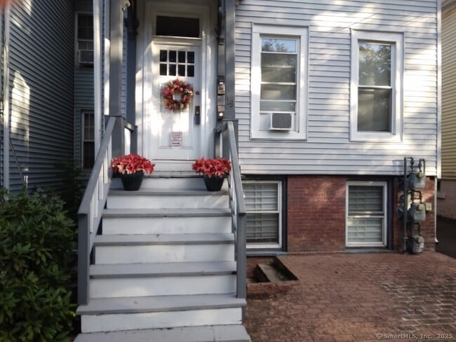 19 Nicoll St