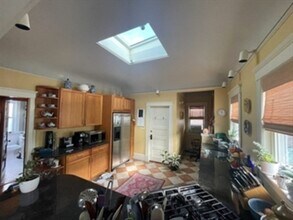 18 Oakland St in Cambridge, MA - Building Photo - Building Photo