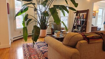 2 Rogers Ave, Unit 2 in Somerville, MA - Building Photo