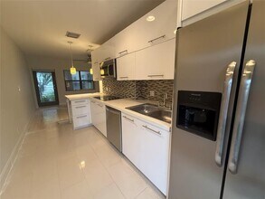 1109 E Broward Blvd in Fort Lauderdale, FL - Building Photo - Building Photo