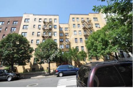 2241 Holland Ave in Bronx, NY - Building Photo