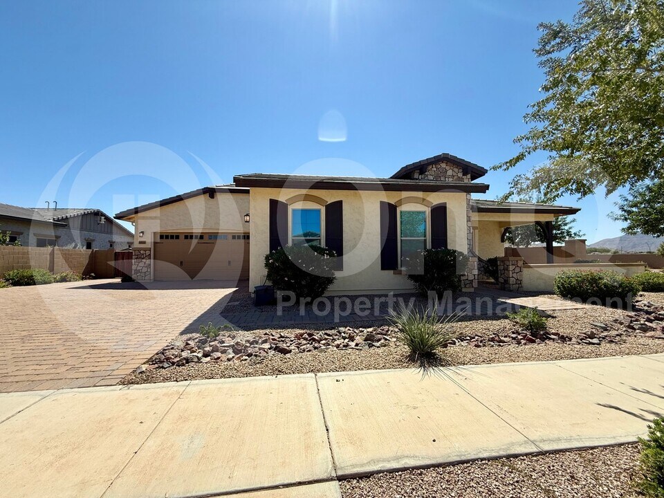 20911 E Watford Dr in Queen Creek, AZ - Building Photo