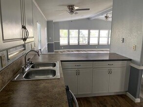 927 Sun Acres Ln in Boynton Beach, FL - Building Photo - Building Photo