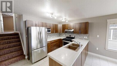 11342 105 Ave in Grande Prairie, AB - Building Photo - Building Photo