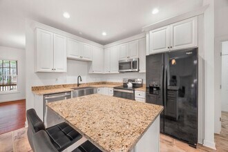 4 Pasture Cir in Williamsburg, VA - Building Photo - Building Photo