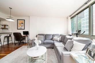 800 Jackson St in Hoboken, NJ - Building Photo - Building Photo