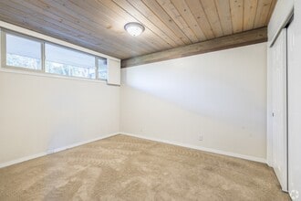 Olympic View Apartments in Bremerton, WA - Foto de edificio - Building Photo