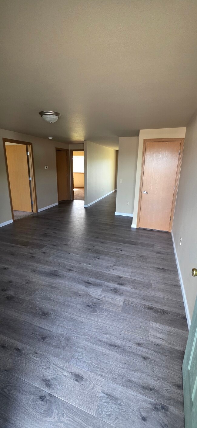 113 NE Timberlake St in Roseburg, OR - Building Photo - Building Photo