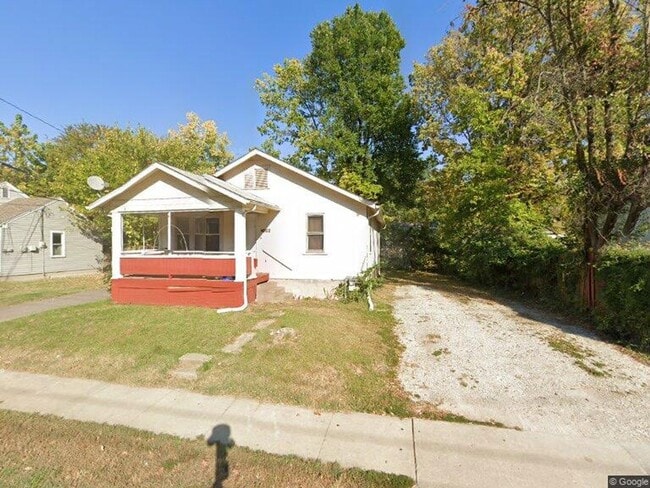 property at 1002 N Garth Ave