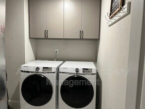 25107 SW 9th Ln in Newberry, FL - Building Photo - Building Photo