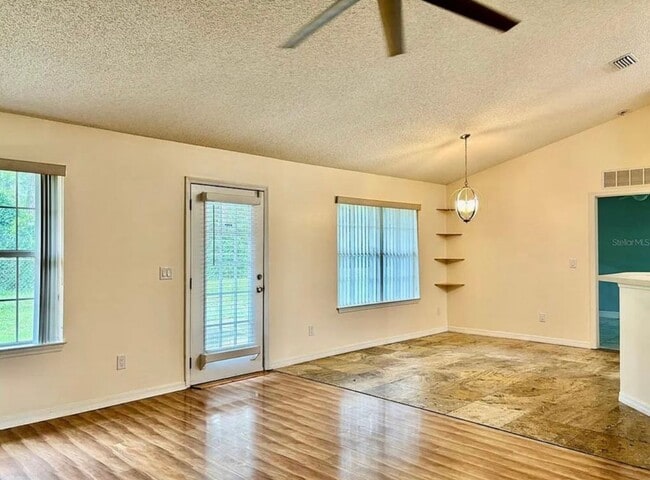 12 Regency Dr in Palm Coast, FL - Building Photo - Building Photo