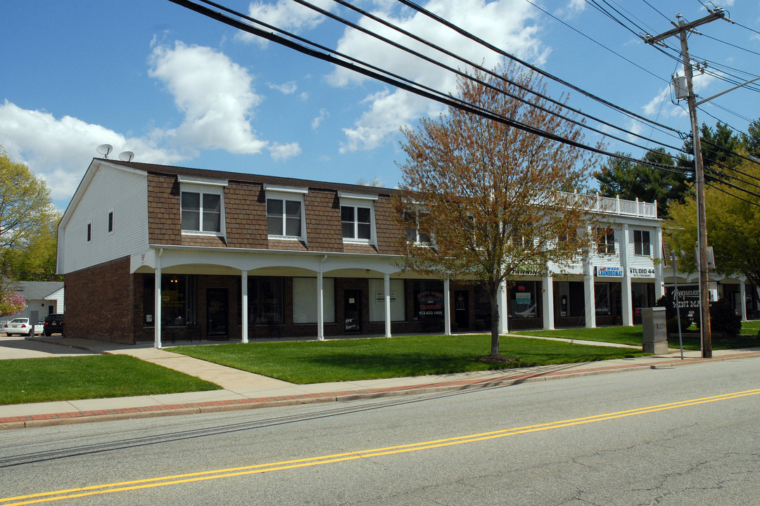 Pequannock Mini Mall Apartments in Pequannock, NJ - Building Photo