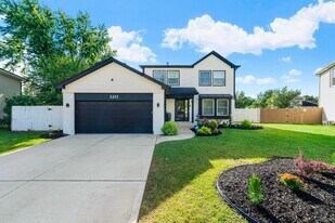 1211 Diane Ln in Elk Grove Village, IL - Building Photo