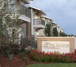 The Terrace at Midtowne in Midlothian, TX - Building Photo - Building Photo