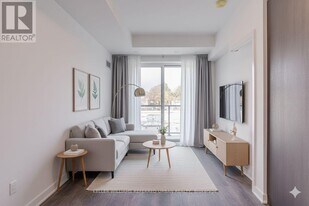 65 Curlew Dr in Toronto, ON - Building Photo