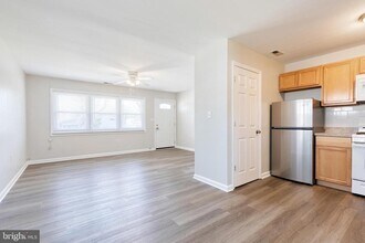 142 Alview Terrace in Glen Burnie, MD - Building Photo - Building Photo