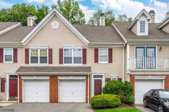 property at 76 Washington Ct