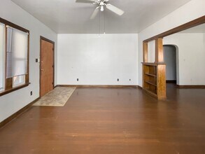 225 S College Ave in Muncie, IN - Building Photo - Building Photo