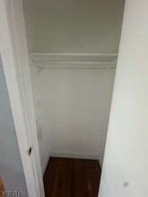 711 Plainfield Ave, Unit 2D in Plainfield, NJ - Foto de edificio - Building Photo