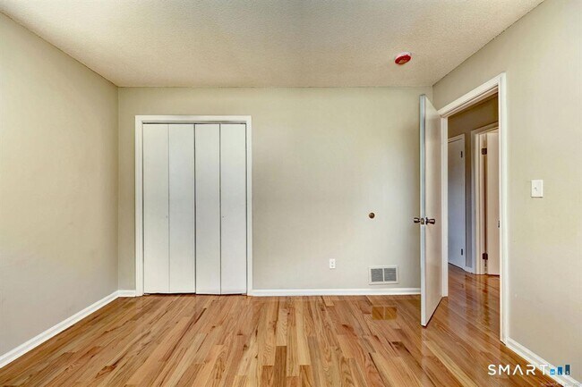 1145 Sherman Ave in Hamden, CT - Building Photo - Building Photo