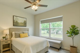 Platform Dublin in Dublin, GA - Building Photo