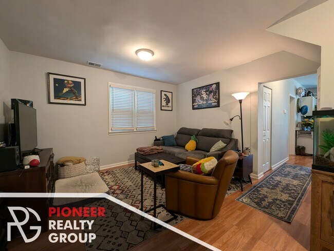 1520 W Melrose St, Unit 2R in Chicago, IL - Building Photo - Building Photo
