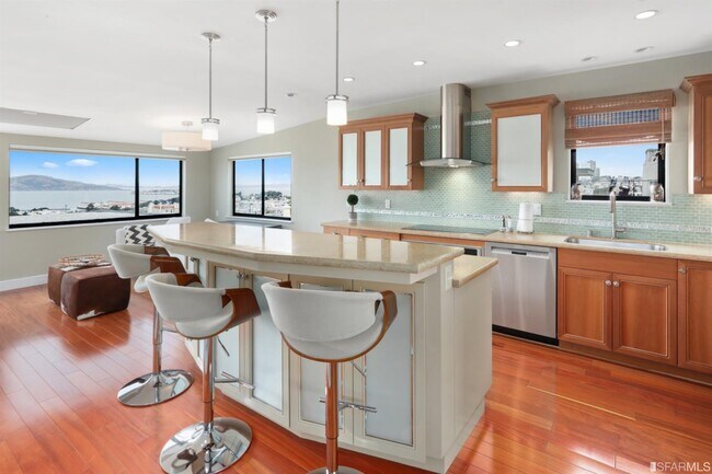 2295 Vallejo St-Unit -PH2 in San Francisco, CA - Building Photo - Building Photo