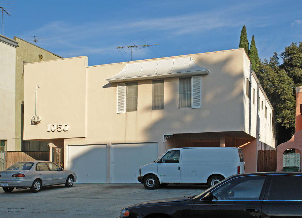 1050 S Shenandoah St in Los Angeles, CA - Building Photo