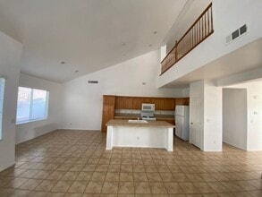 7844 Russling Leaf Dr in Las Vegas, NV - Building Photo - Building Photo