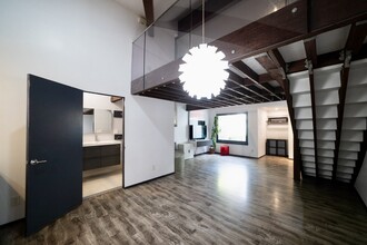1201 N Orange Dr, Unit 0 in Los Angeles, CA - Building Photo - Building Photo
