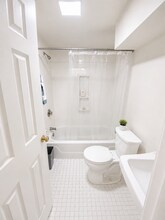 20 Phillips St, Unit 2 in Boston, MA - Foto de edificio - Building Photo