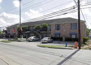 The Grove at Renwick in Houston, TX - Building Photo - Building Photo