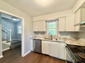 5624 Thea Ln in Raleigh, NC - Building Photo - Building Photo