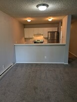 17431 Ambaum Blvd S, Unit C38 in Seattle, WA - Building Photo