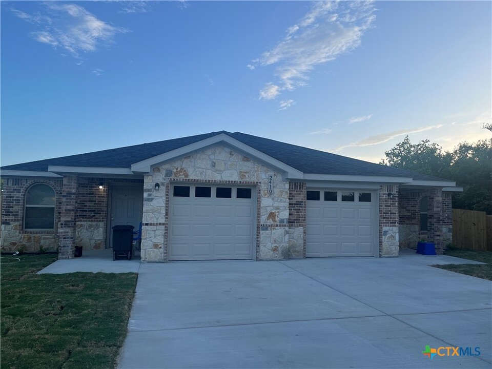 2410 Westcliff Rd in Killeen, TX - Building Photo