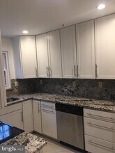 8390 Montgomery Run Rd in Ellicott City, MD - Building Photo - Building Photo