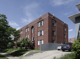 Downing Place Condos in Denver, CO - Building Photo