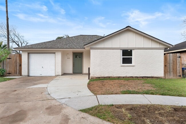 property at 1411 PI Cir