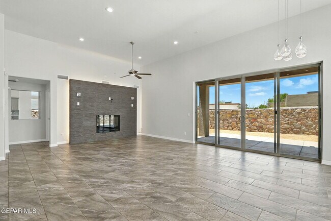 7325 Steve Degroat Ln in El Paso, TX - Building Photo - Building Photo