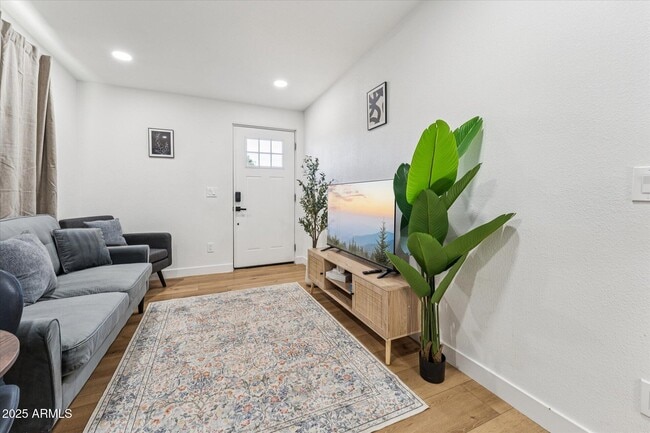 property at 1548 N Upland Cir