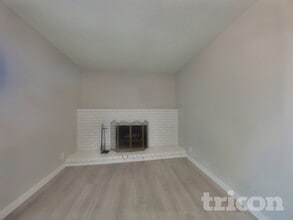 1508 Crestview Dr in Antioch, CA - Foto de edificio - Building Photo